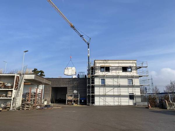2022 – Büroaufstockung in Weimar